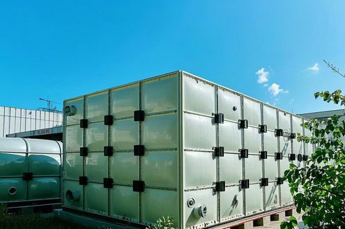 如何判斷西安玻璃鋼消防水箱是否出現(xiàn)樹脂老化?